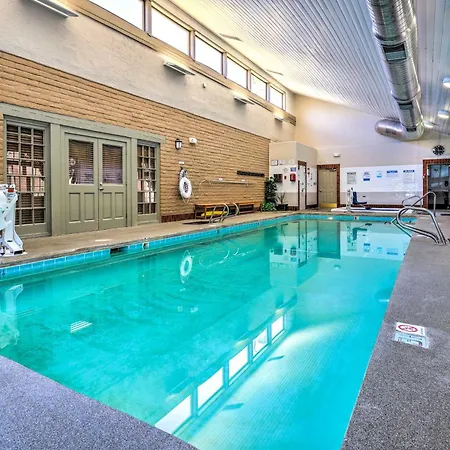 Bright Condo: 30 Min From Basin! * Santa Fe