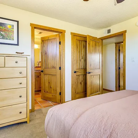 Bright Condo: 30 Min From Basin! Holiday home Santa Fe