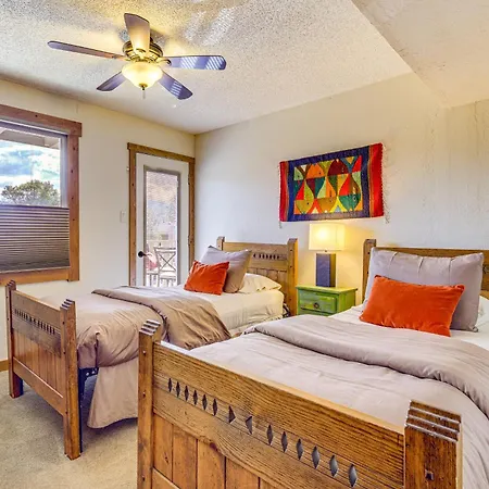 Holiday home Bright Condo: 30 Min From Basin! Santa Fe